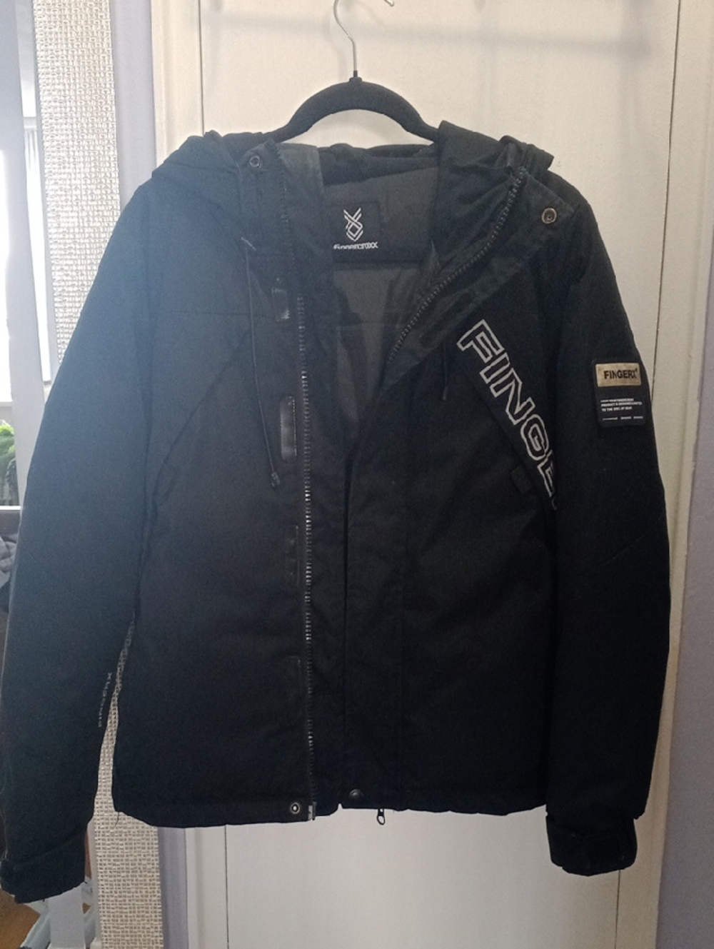 Men's Black Hooded Puffer Jacket with Logo Detailing